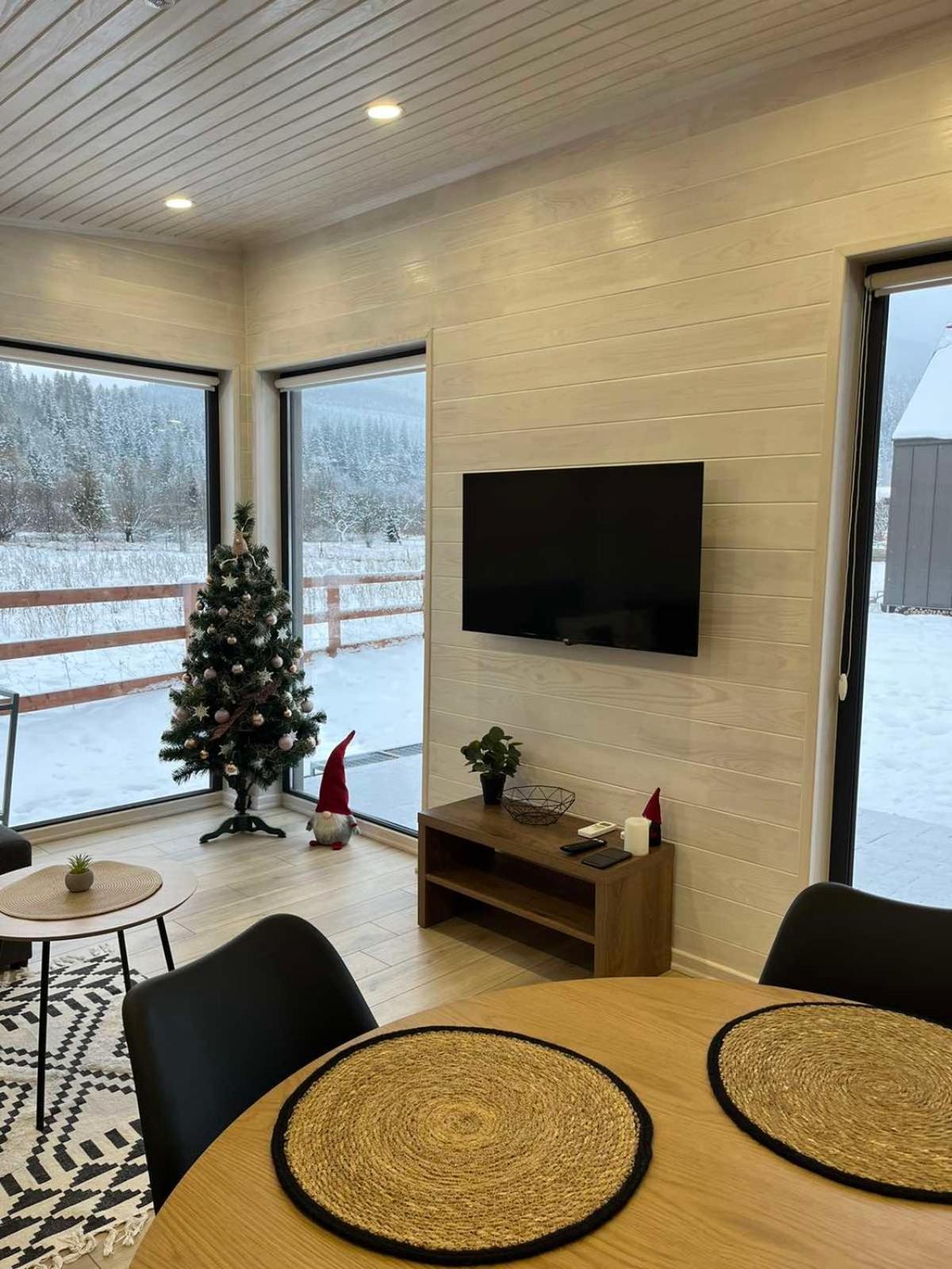 Barn S&s House Микуличин